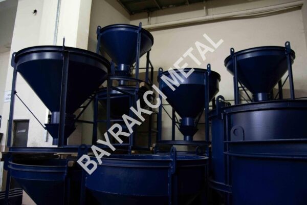Beton Kovası – Kule Vinçle Ulaşılamayan Alanlar İçin Pratik Beton Döküm Çözümü